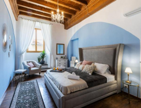 Historic center Palace - Huge 4 bedrooms Santa Croce apartment apartment - AC in all rooms